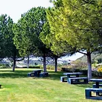 Marina Gold 아파트
